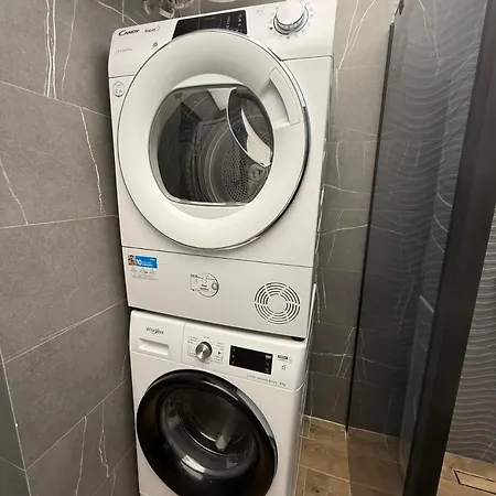 Downtown Gem Apartman *