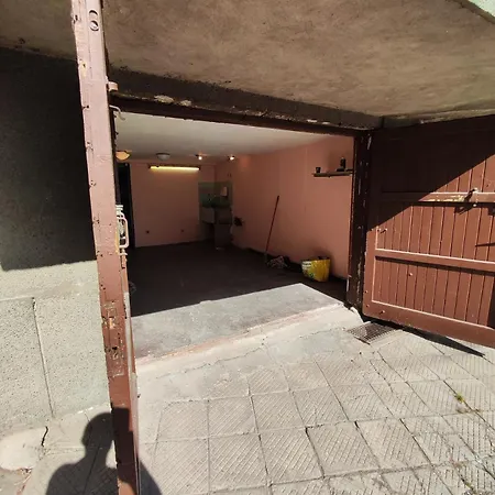 Appartement Downtown Gem With Free Private Garage Plovdiv